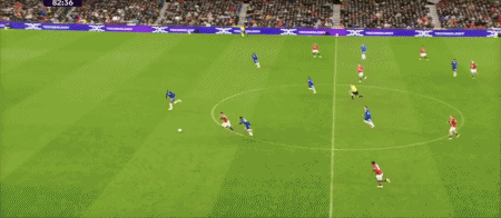 被约根森扑, 钩打偏